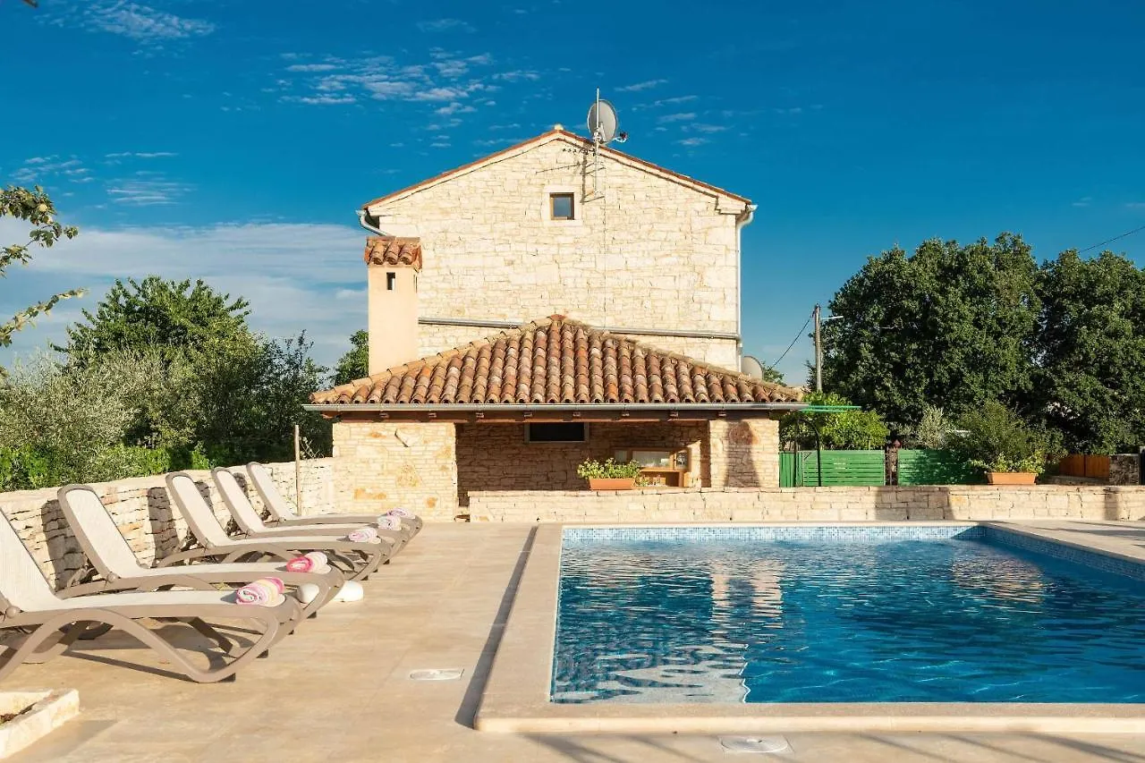 Holiday House Meri Svetvinčenat 克罗地亚